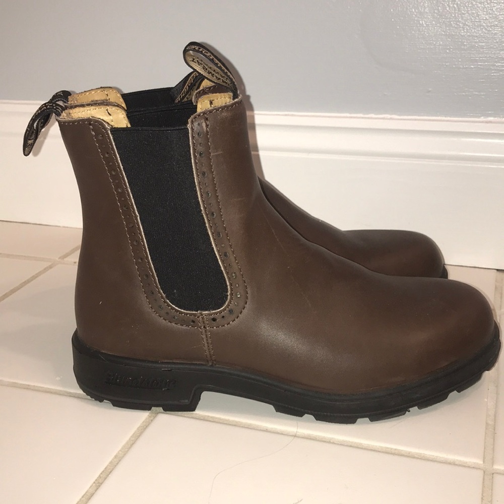 Brand New Blundstone Boots 1351